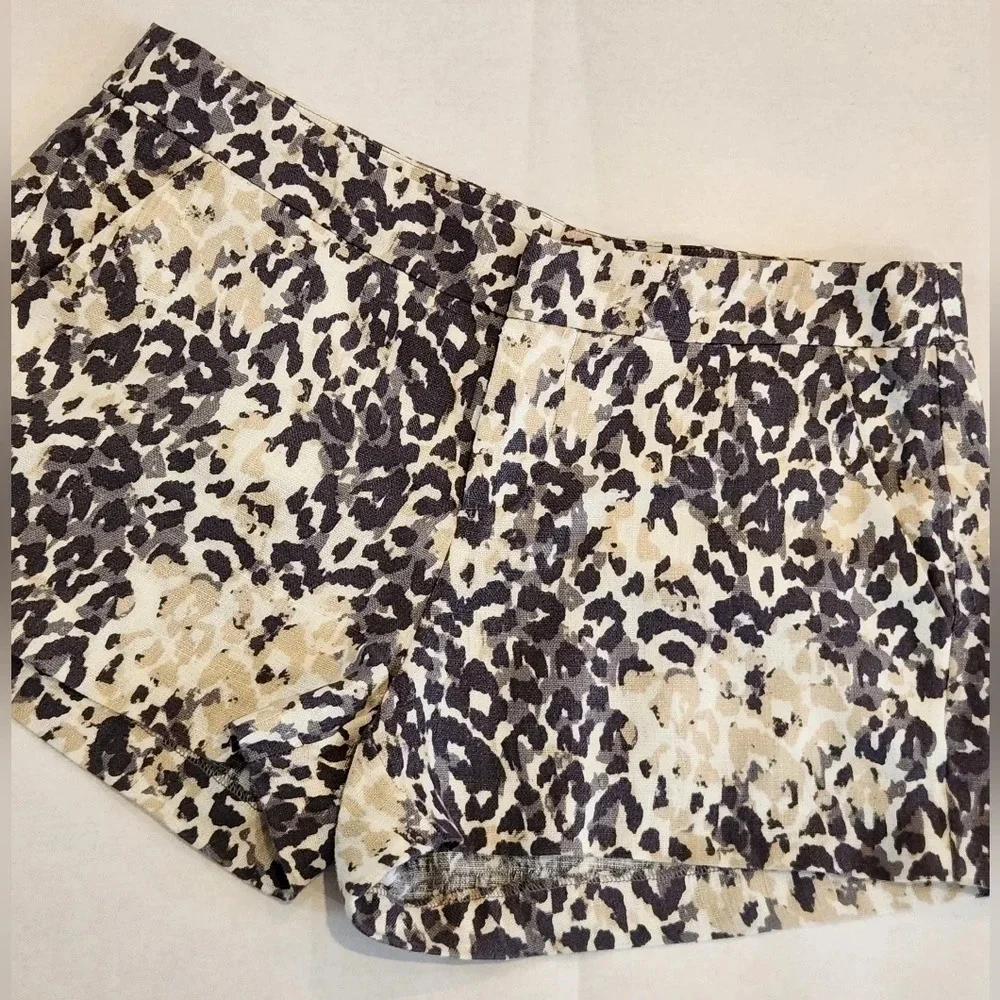 || JOIE || Merci linen shorts, animal print, pockets, classic, size 2